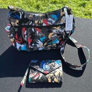 Authentic Vera Bradley NWT
W/matching Wallet